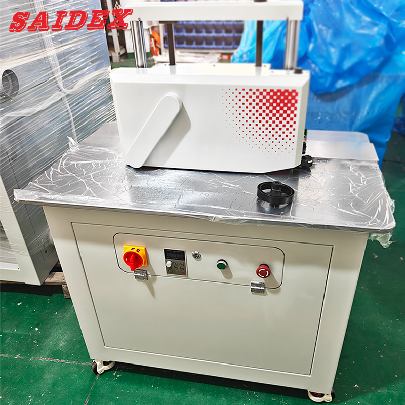 OEM 280kg 수냉식 2.5kW 전력 45도 아크릴 모따기 트리밍 머신 아크릴 챔퍼링 머신